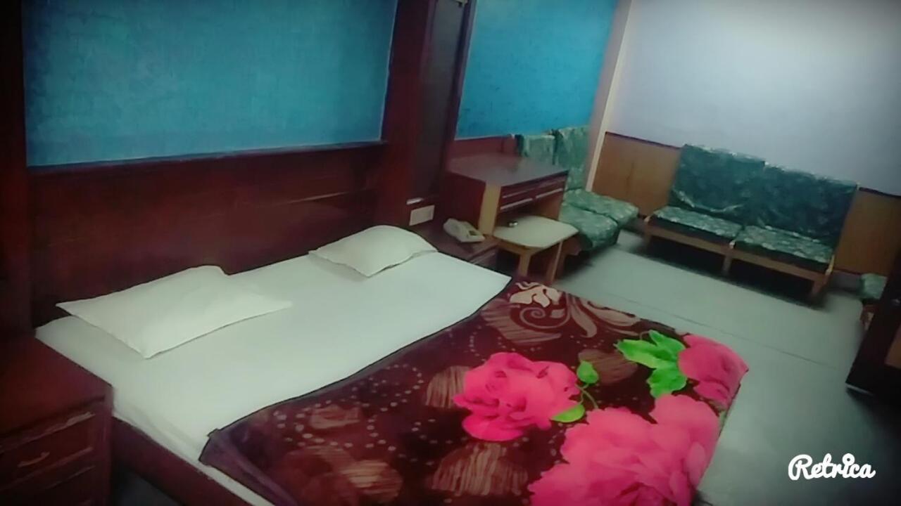 New Crown Hotel Indore Ngoại thất bức ảnh