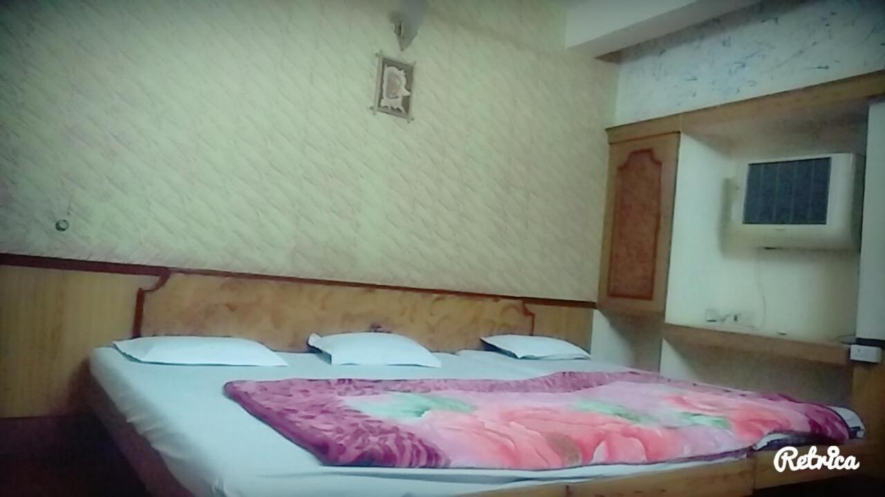 New Crown Hotel Indore Ngoại thất bức ảnh