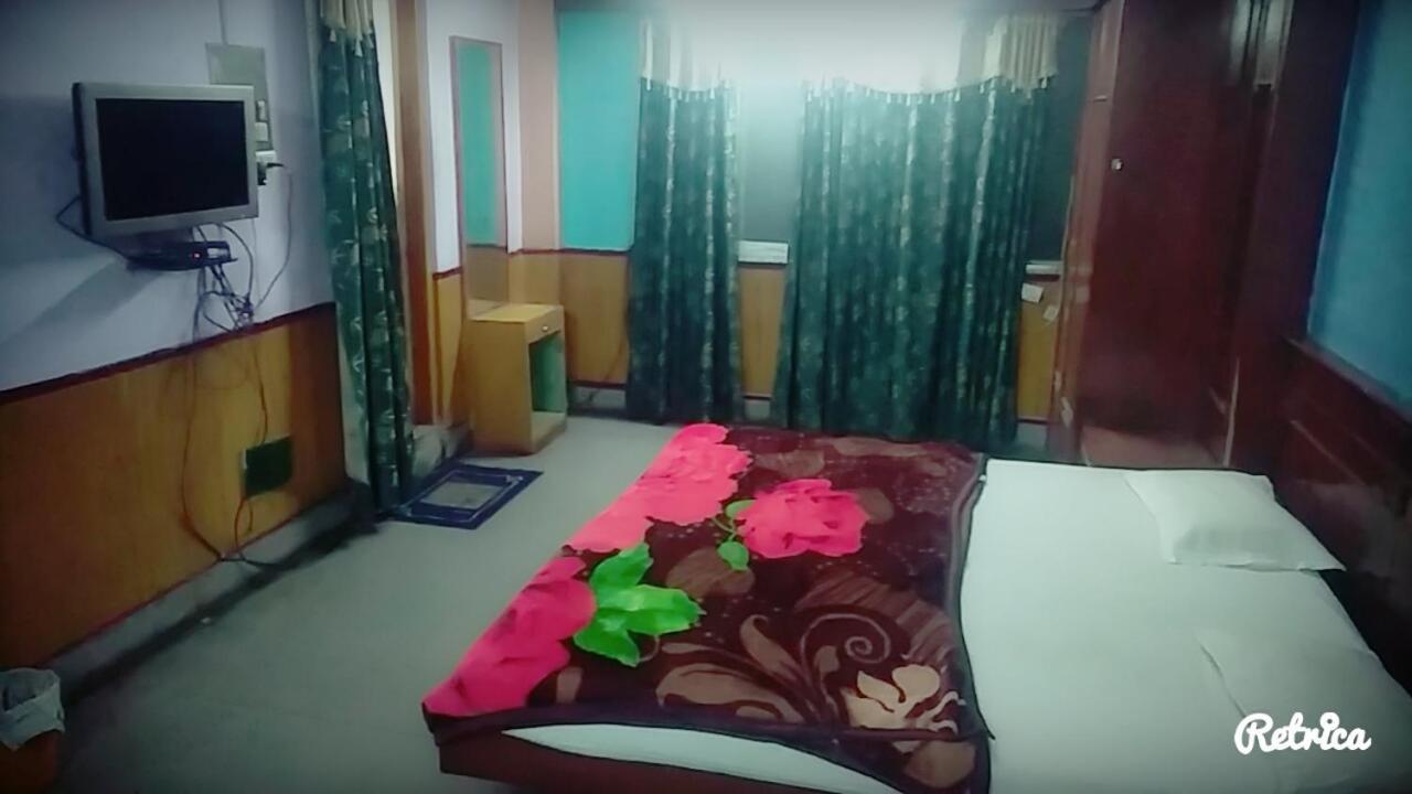 New Crown Hotel Indore Ngoại thất bức ảnh